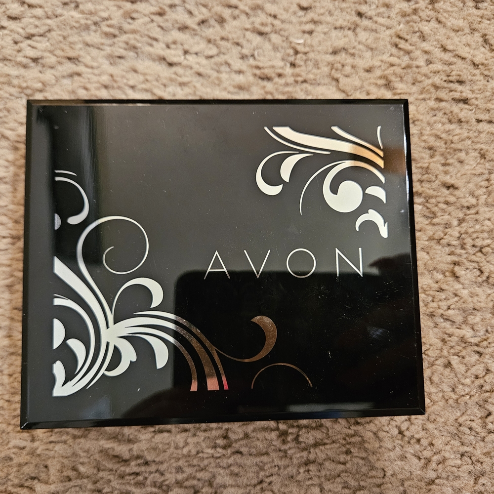 Avon Go Glam Palette - Multi-Color - Picture 5 of 6